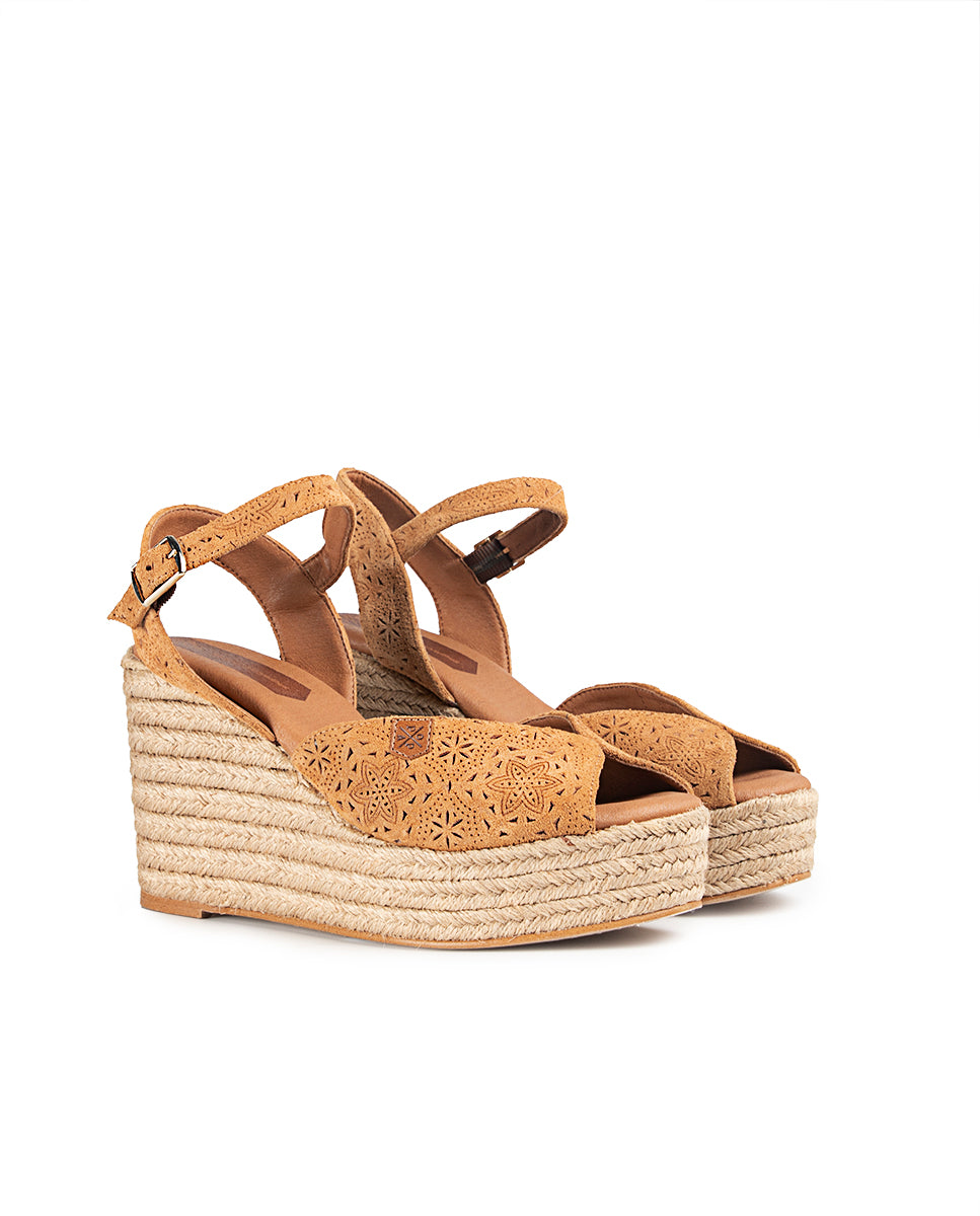 High Jute Benisa Engraved Leather Wedge with buckle