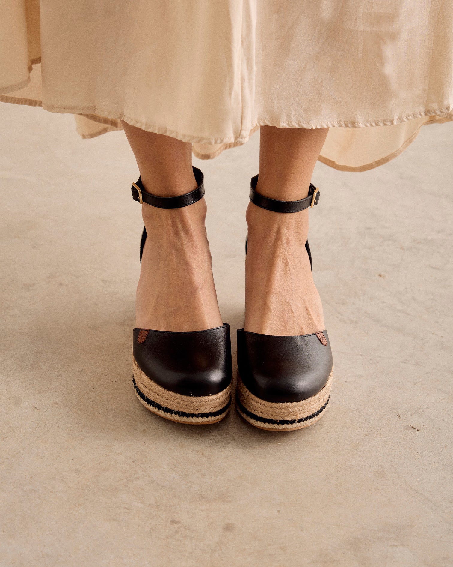 Cuña Cantalar Piel Negro