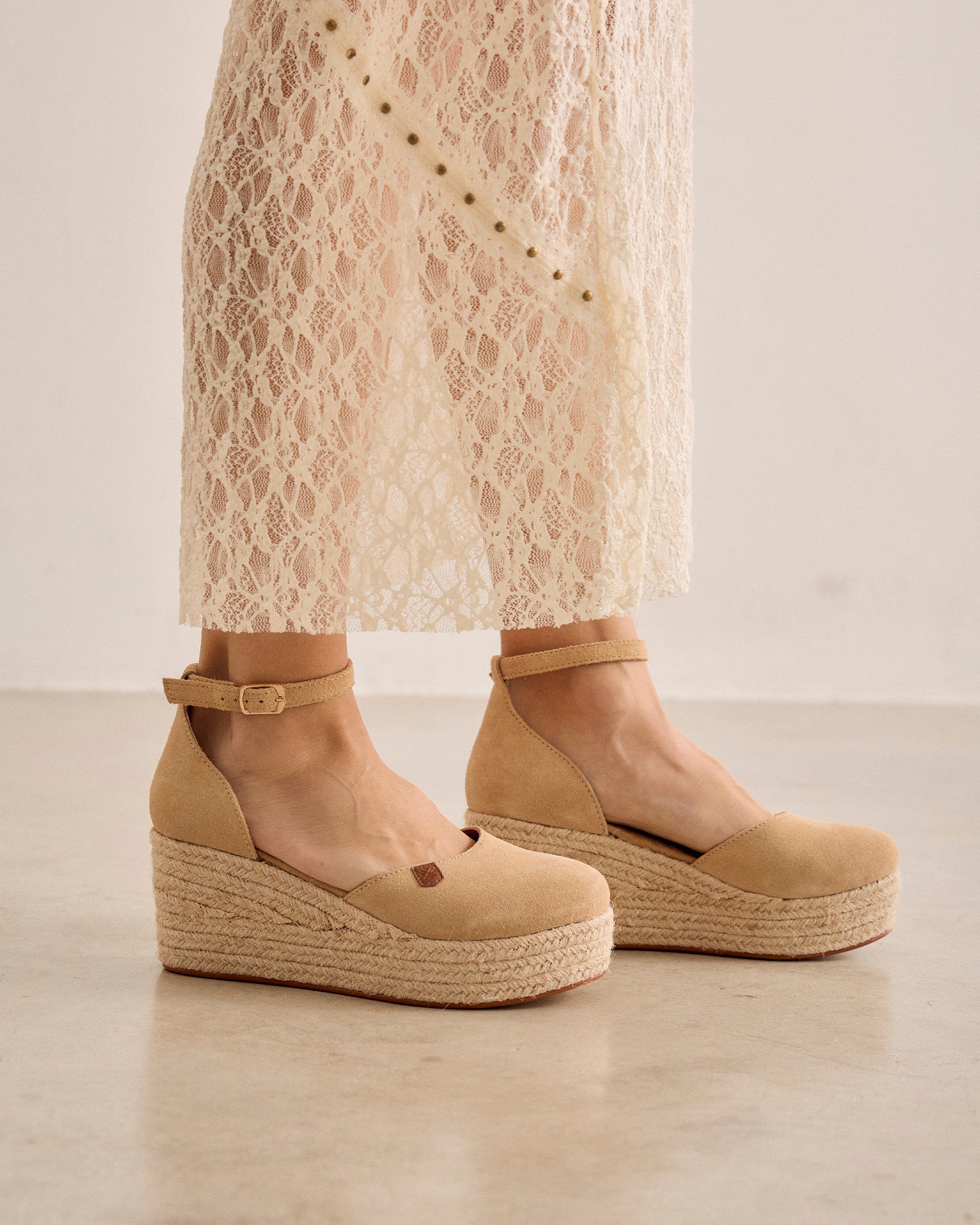 Cuña Cantalar Serraje Beige