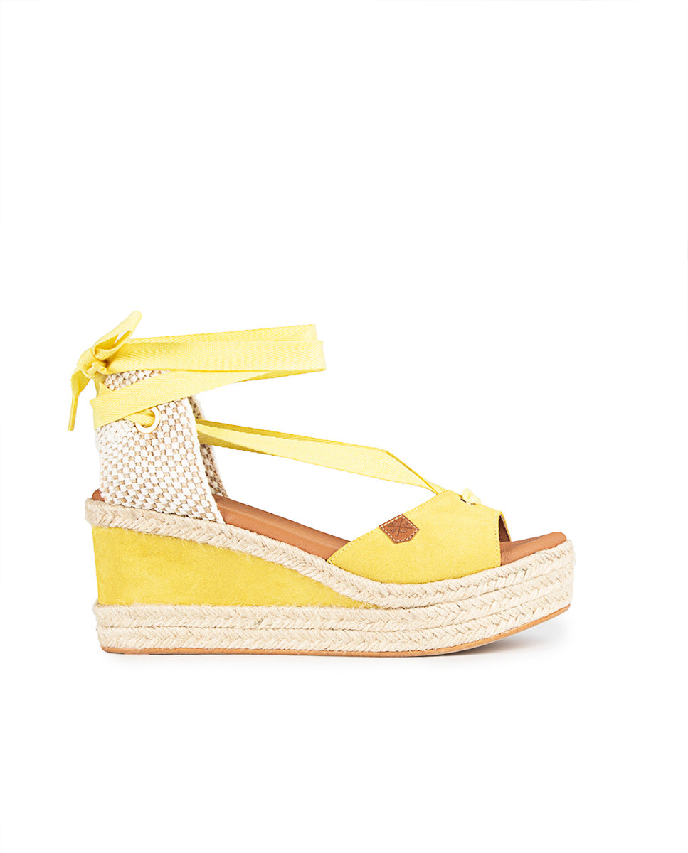 Low Valdes Yellow Suede Wedge