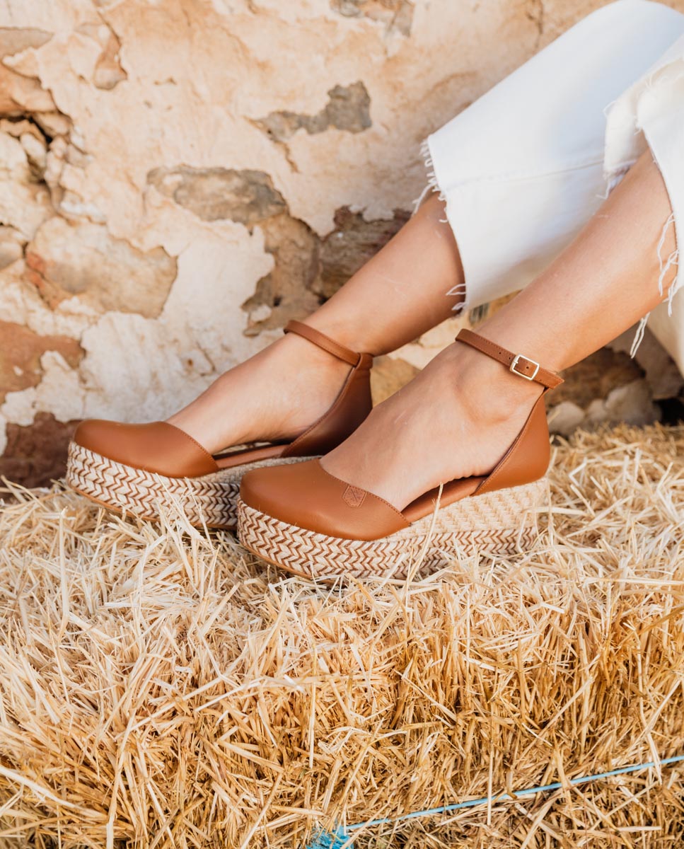 Low Jute Cantalar Leather Wedge with buckle