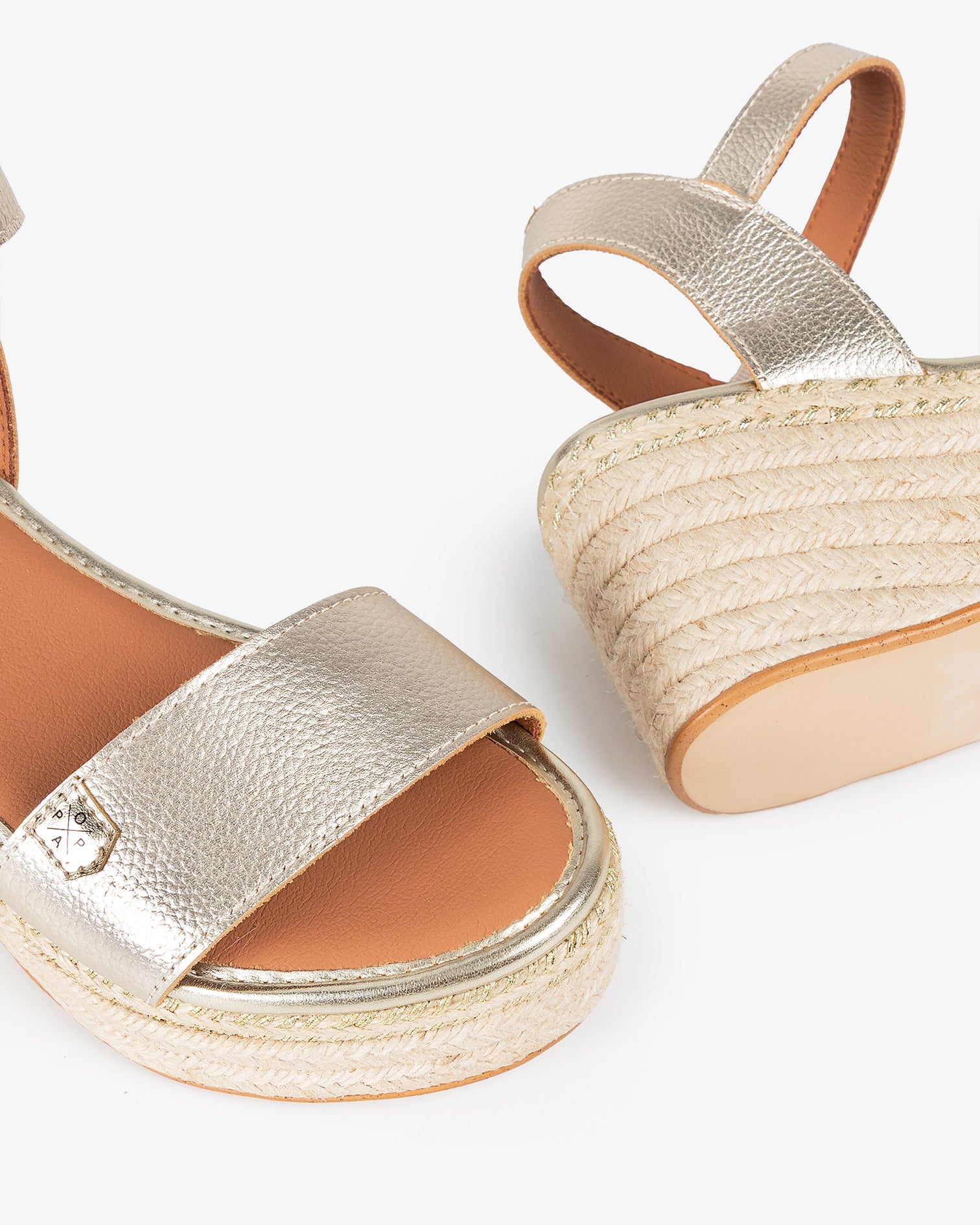 Arambol Gold Laminated Low Wedge with Buckle