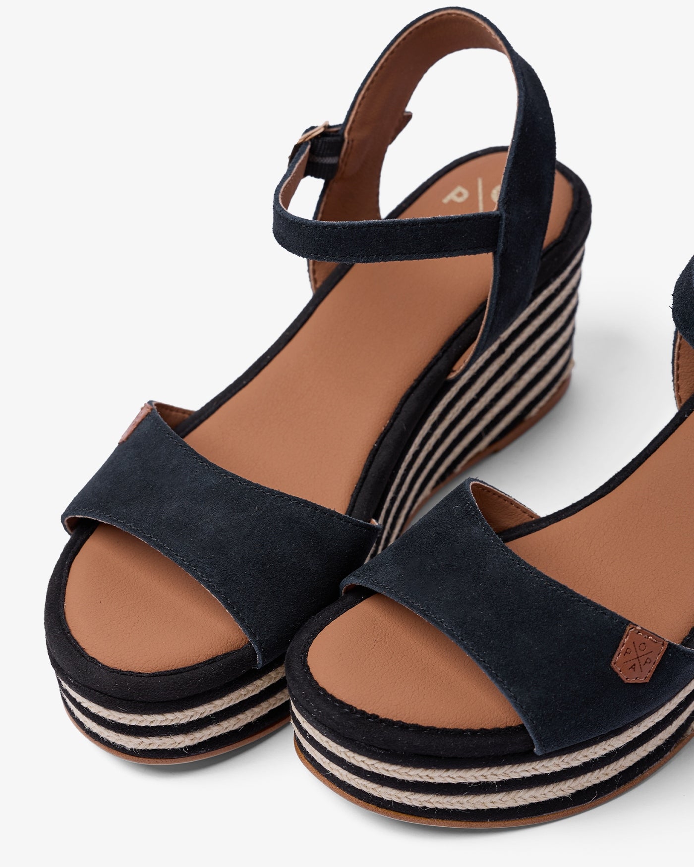 Cuña Arenal Serraje Negro 35