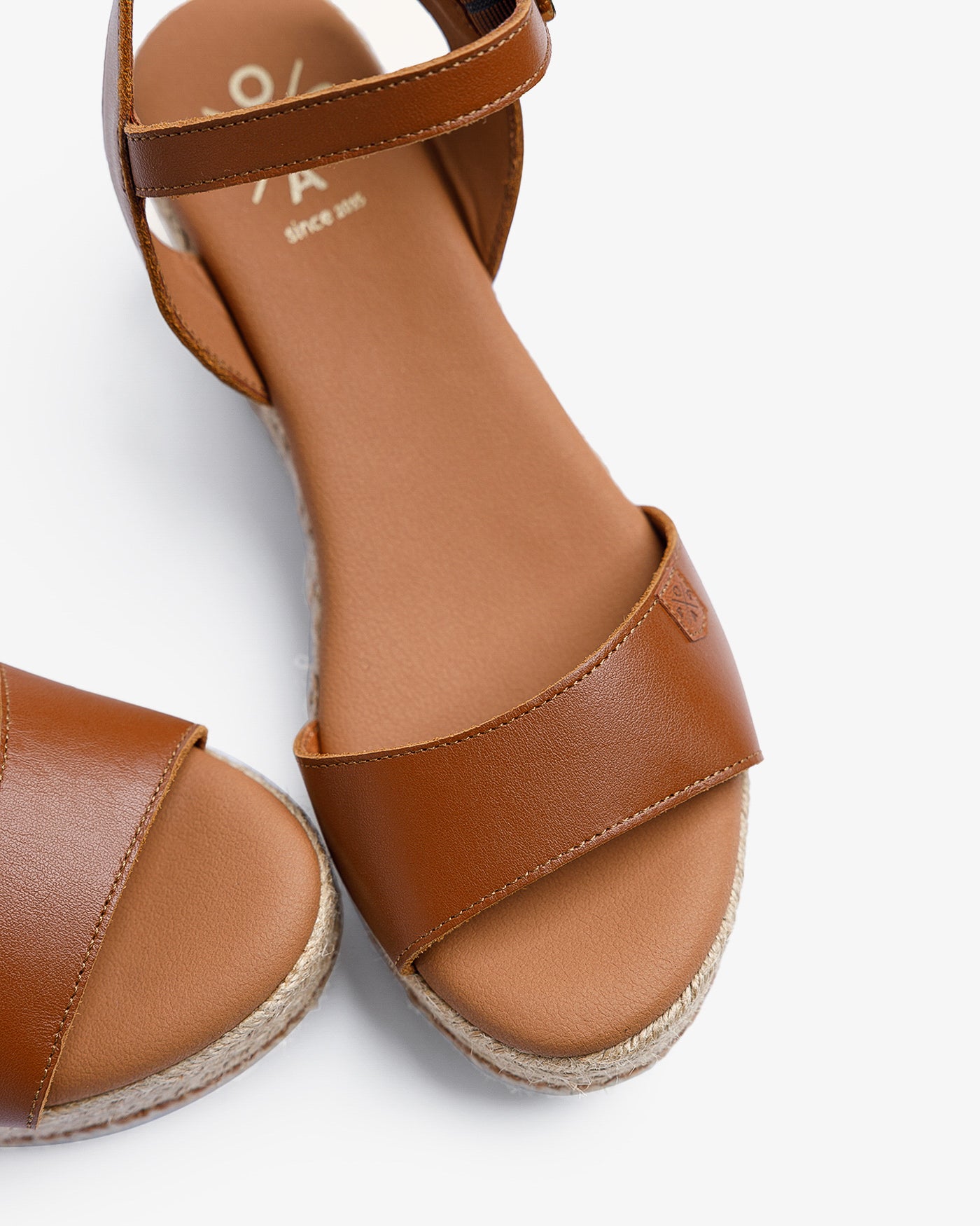 Cuña Arenal Piel Cuero 35