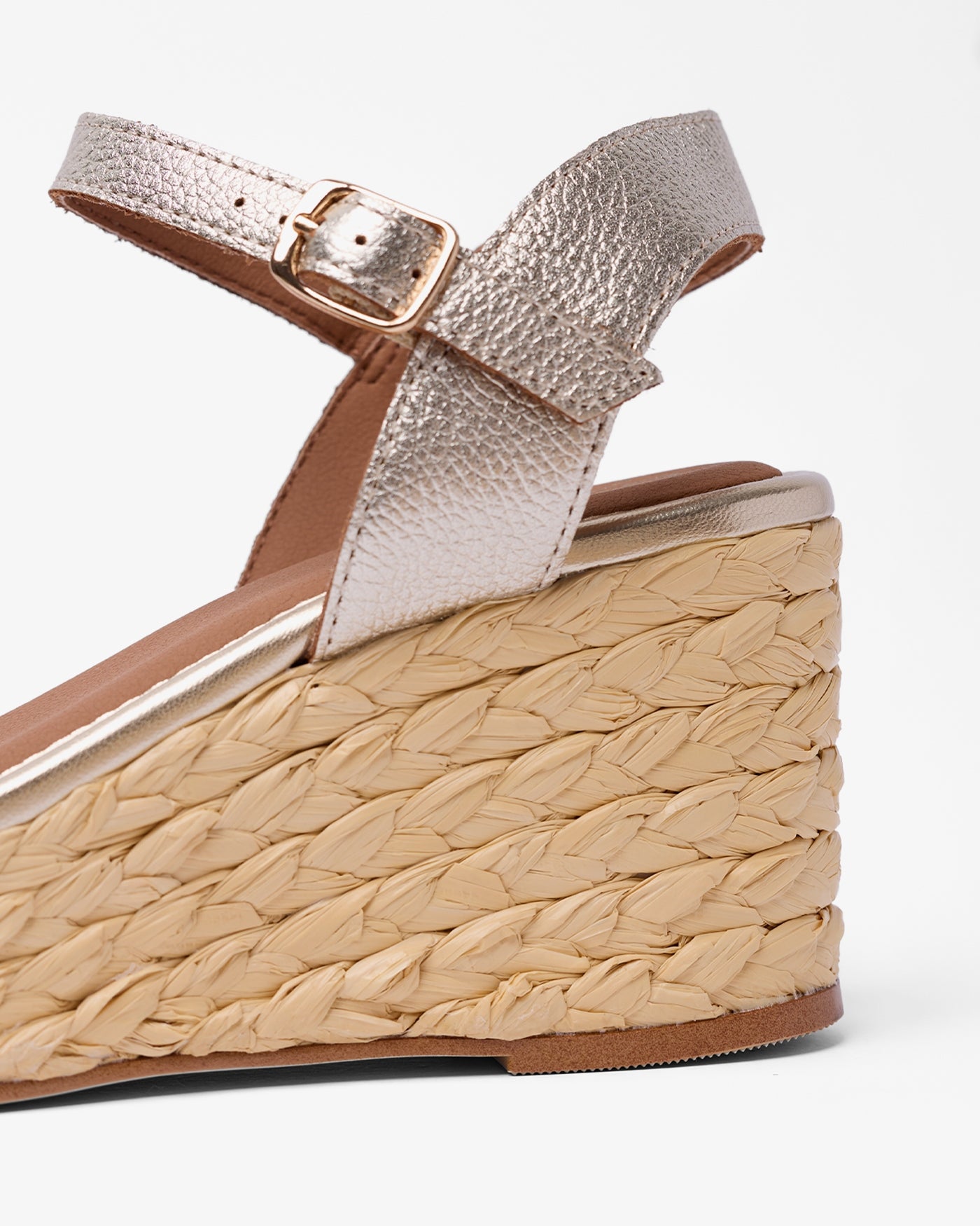 Cuña Sakarun Rafia Oro 35