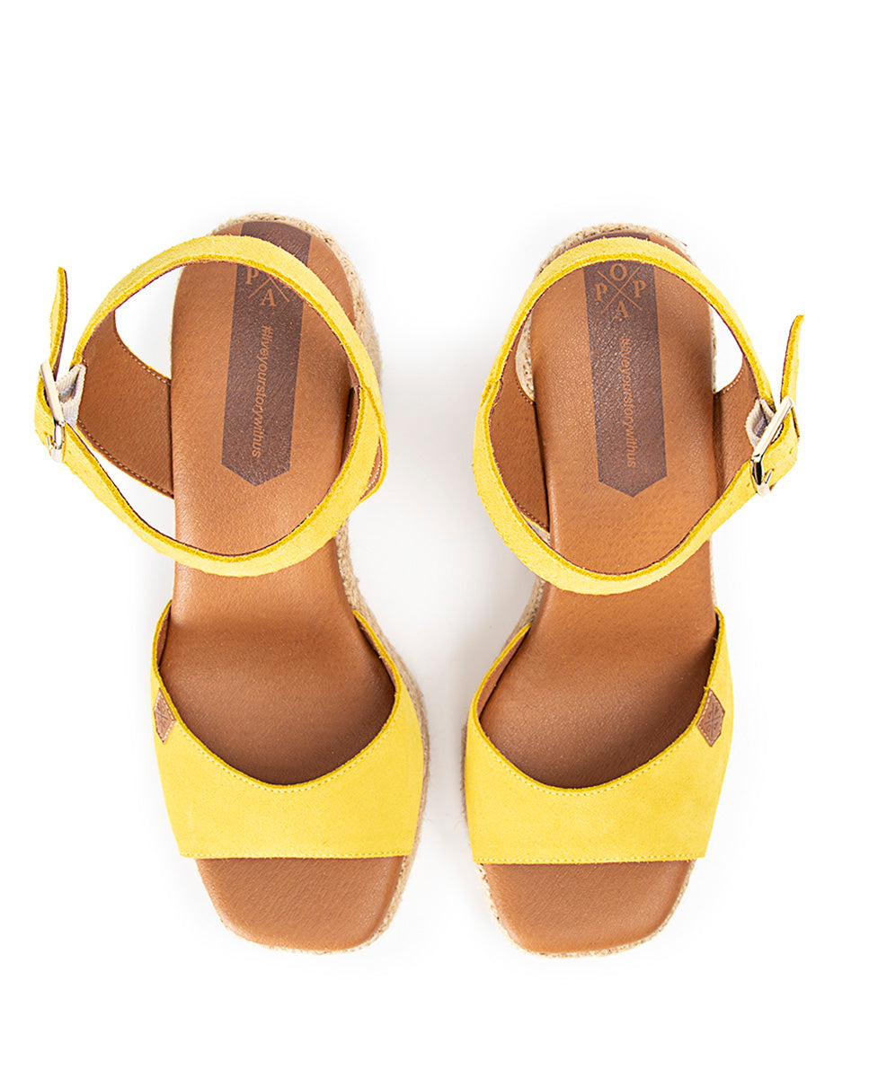 Sandália de Salto Marselha em Camurça Amarela