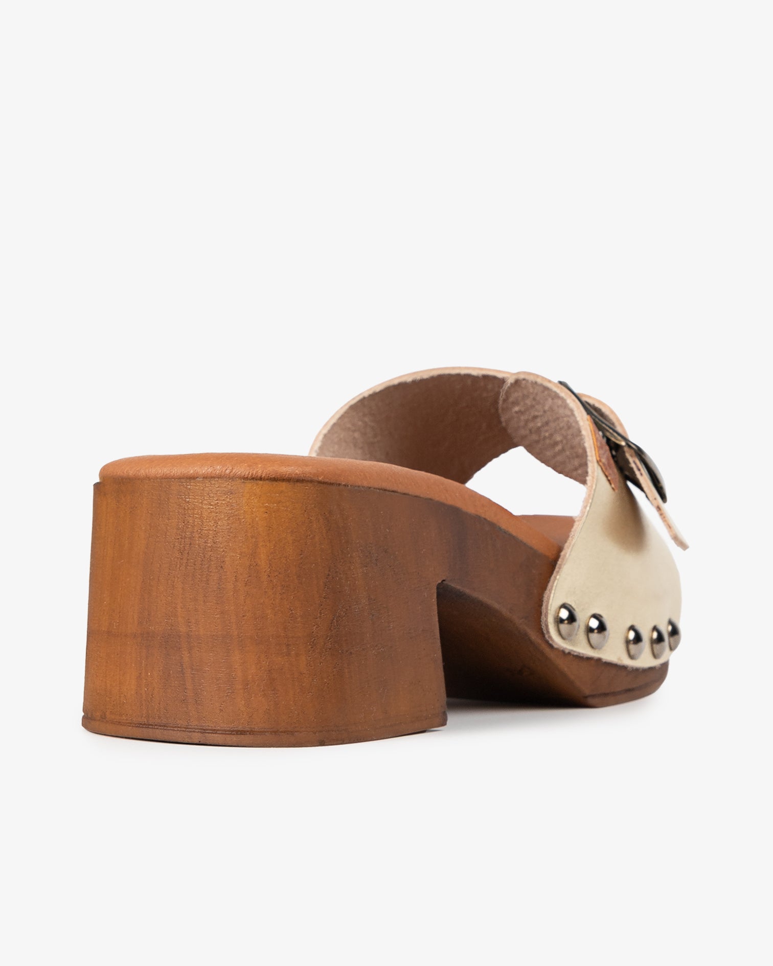 Sandalia Madera Tachas Ceiba Piel Oro 35