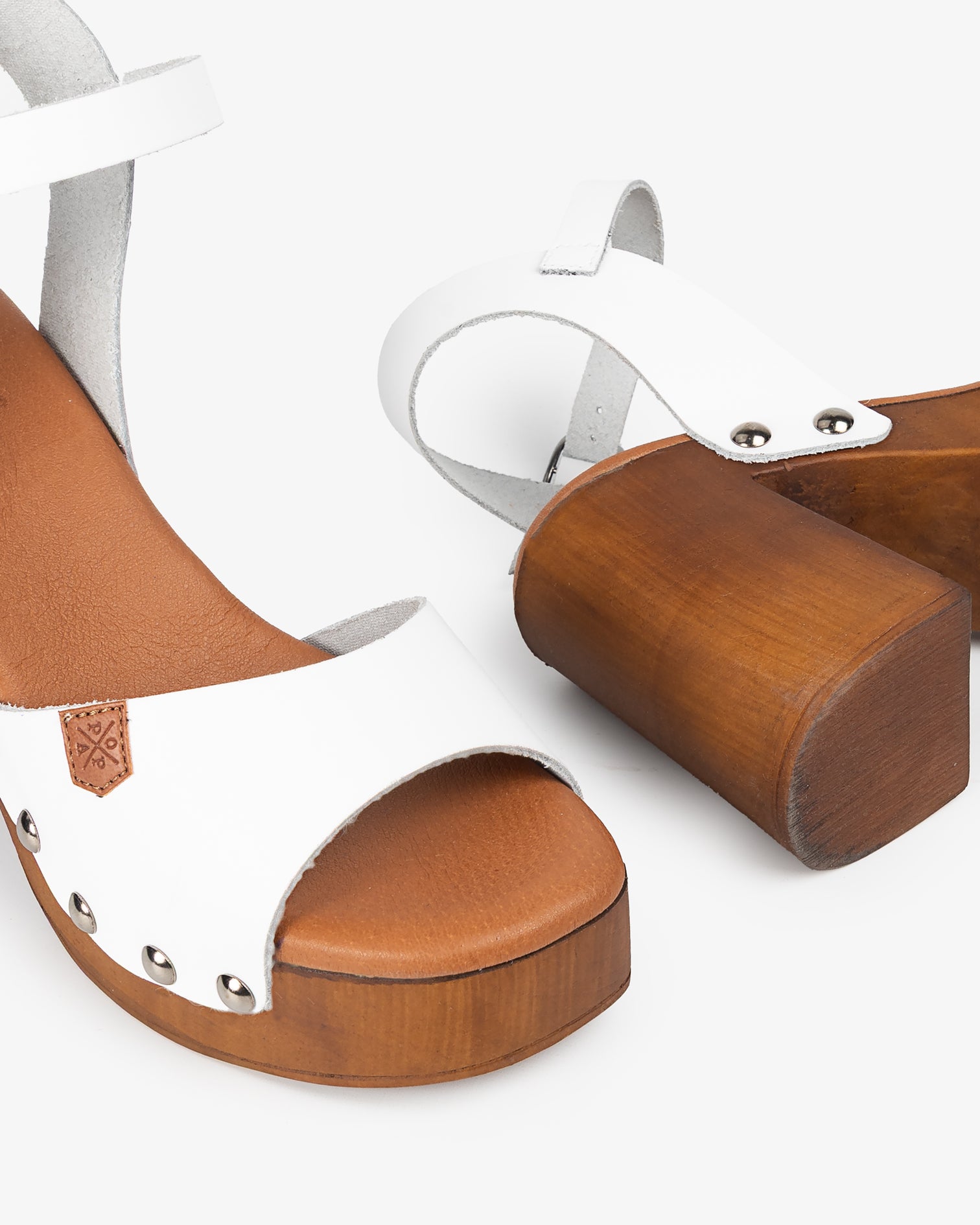 Sandalia Madera Tachas Willow Piel Blanco 35