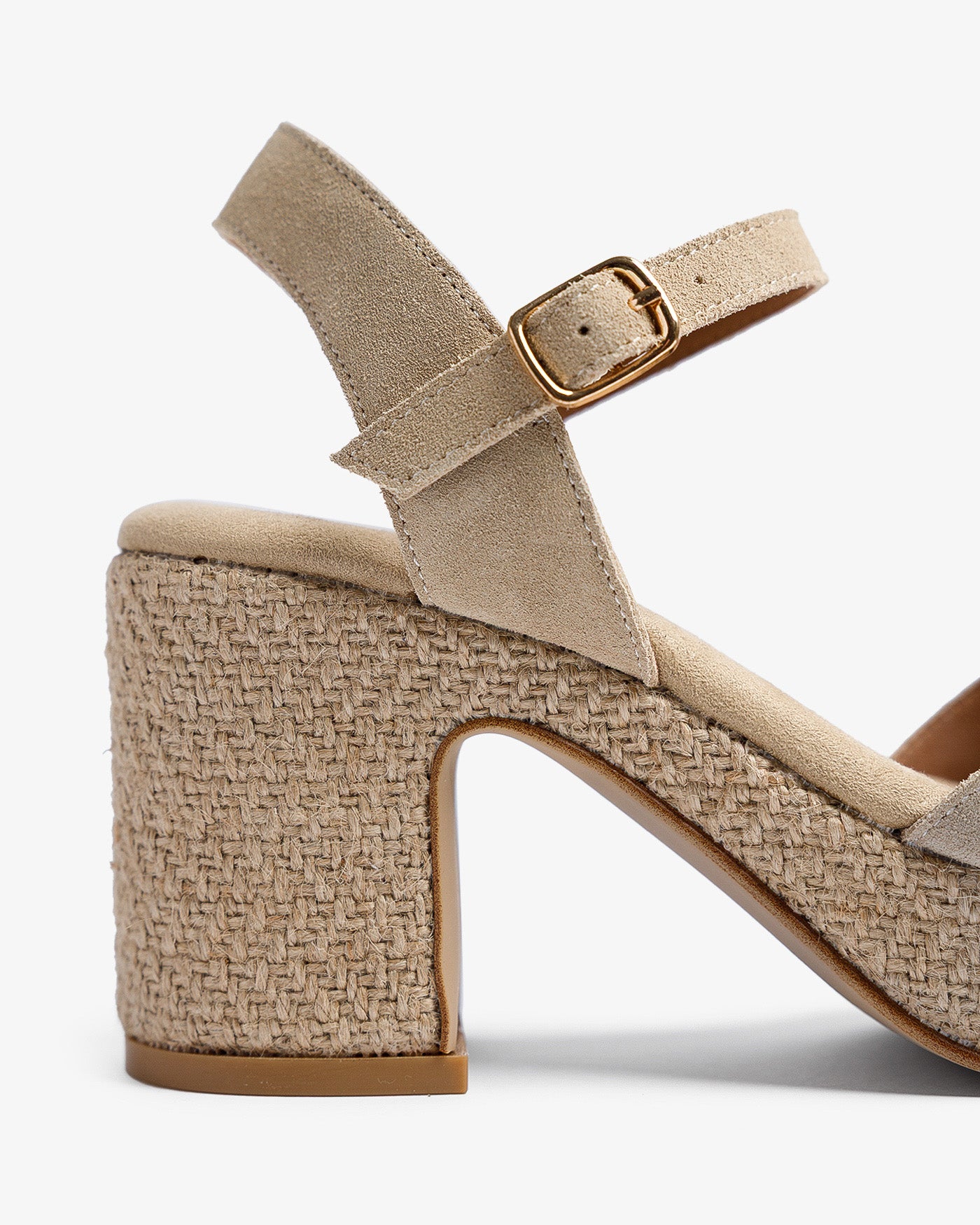 Sandalia Daira Serraje Beige 35