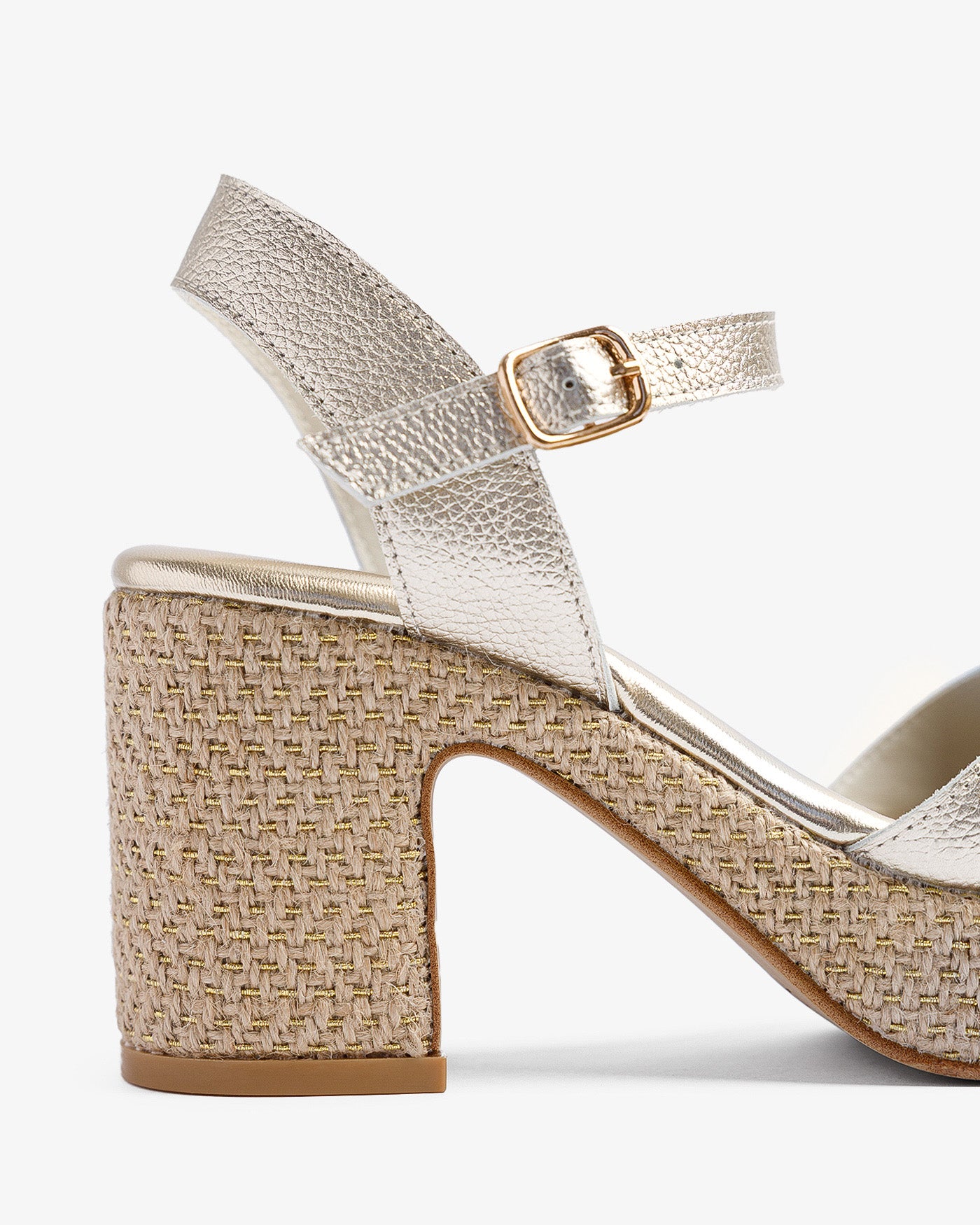 Sandalia Daira Laminado Oro Galaxy