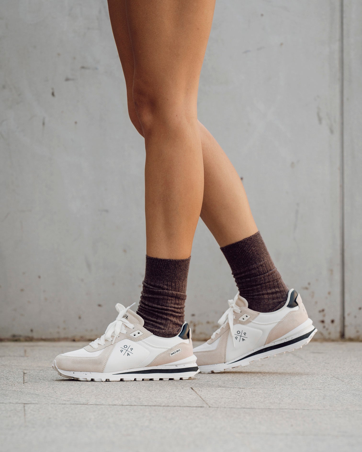 Zapatilla Blake Nylon Beig y Blanco