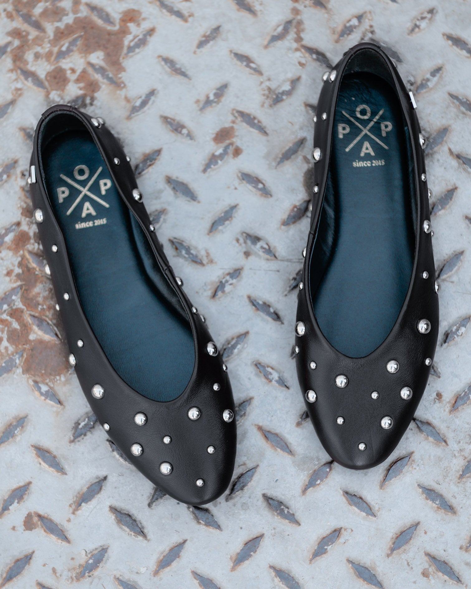 Black Leather Ballerina with Studs Etoile