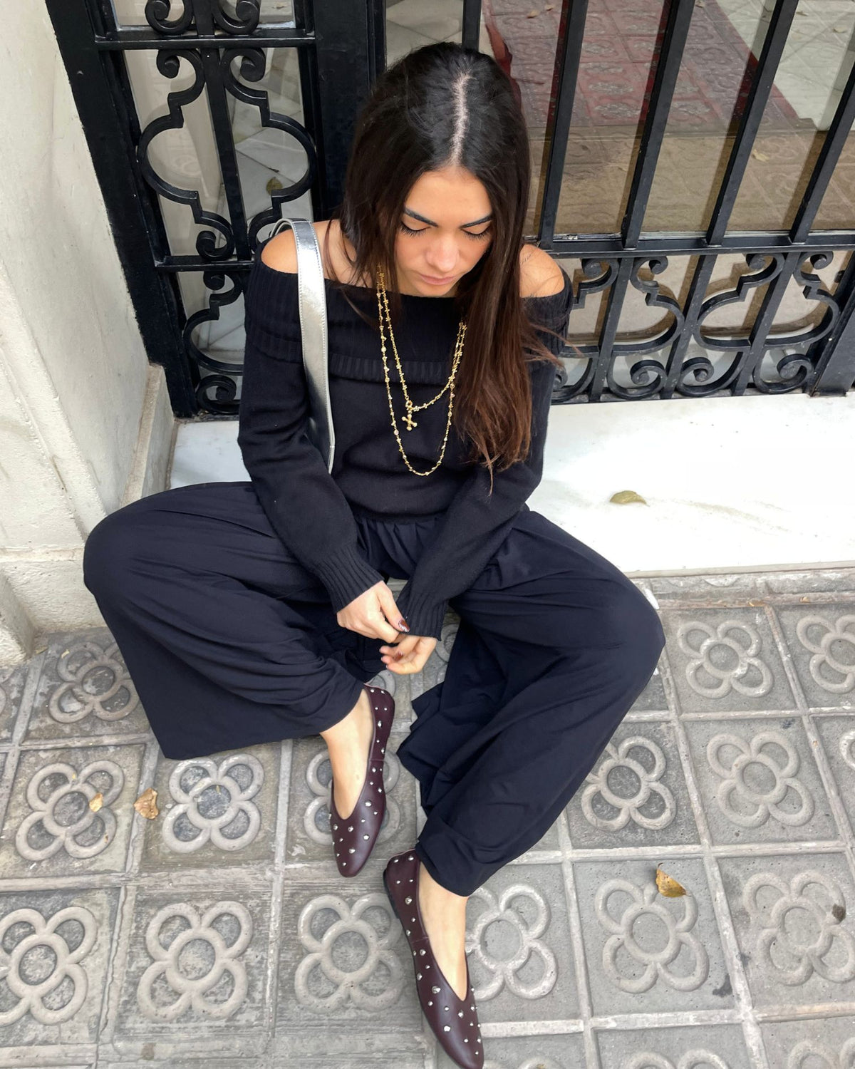 Ballerine en cuir bordeaux avec clous Etoile 