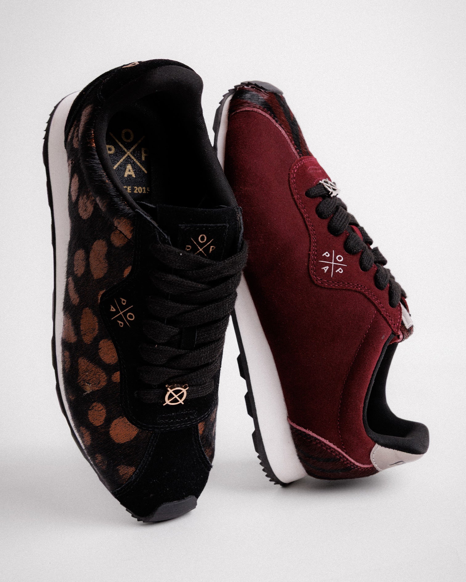 Zapatilla Negra de Mujer Kira