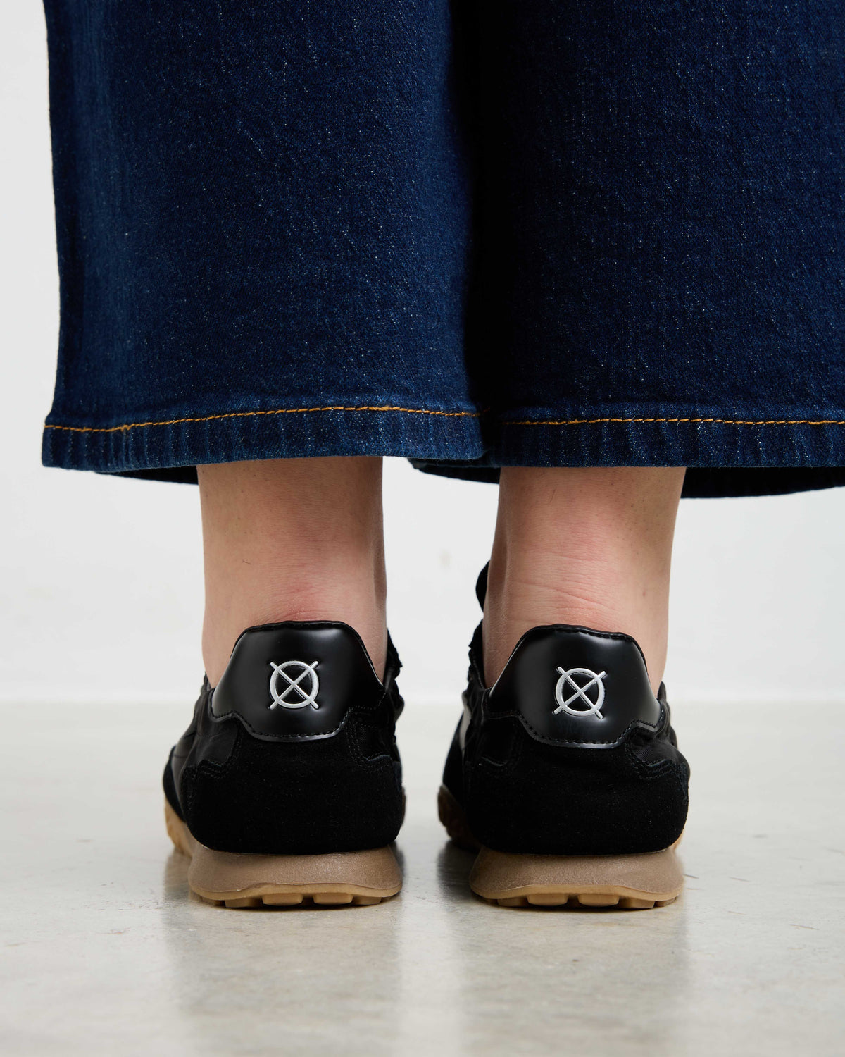 Zapatilla Negra de Mujer Lexa