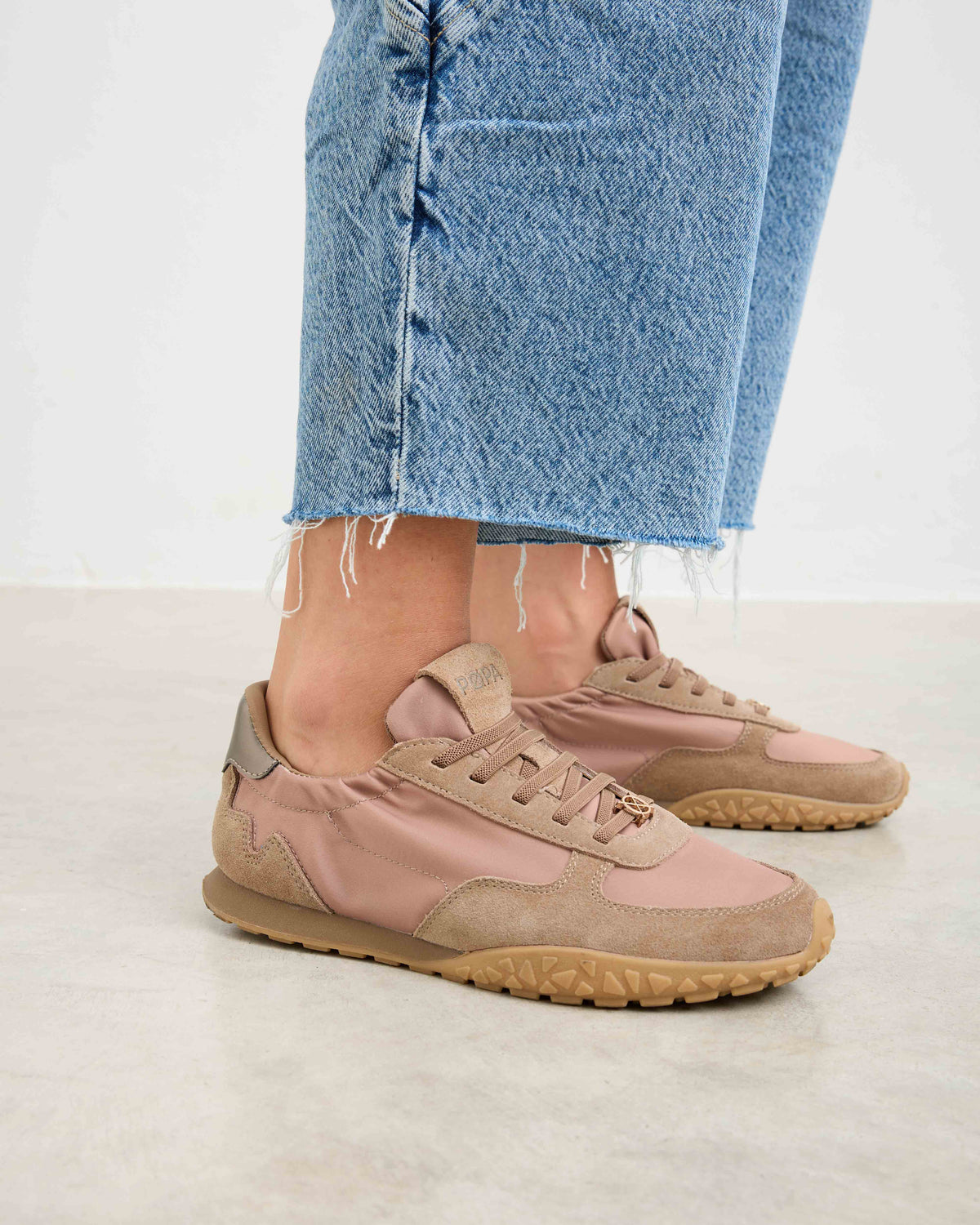 Zapatilla Taupe de Mujer Lexa