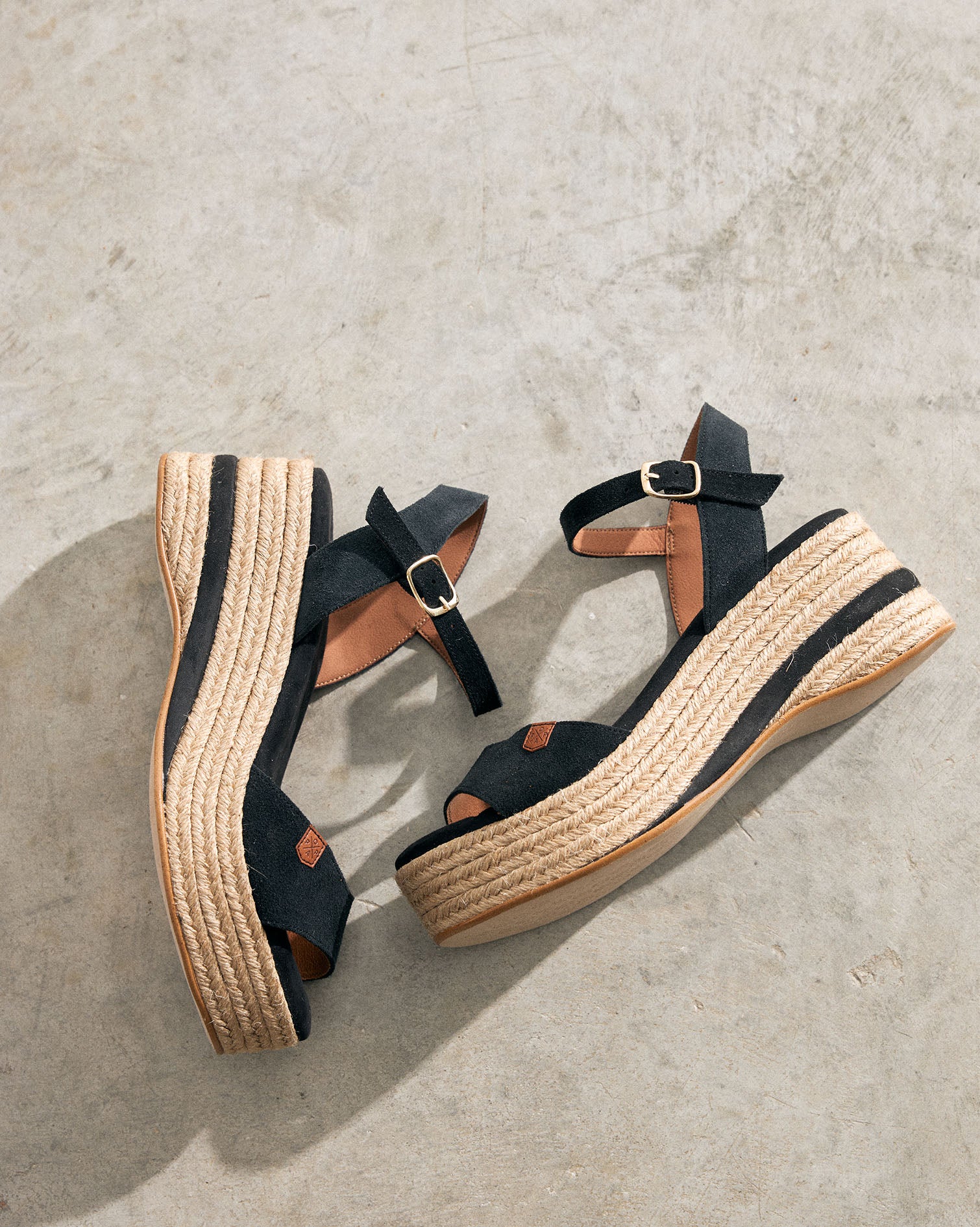 Cuña Meri Serraje Negro