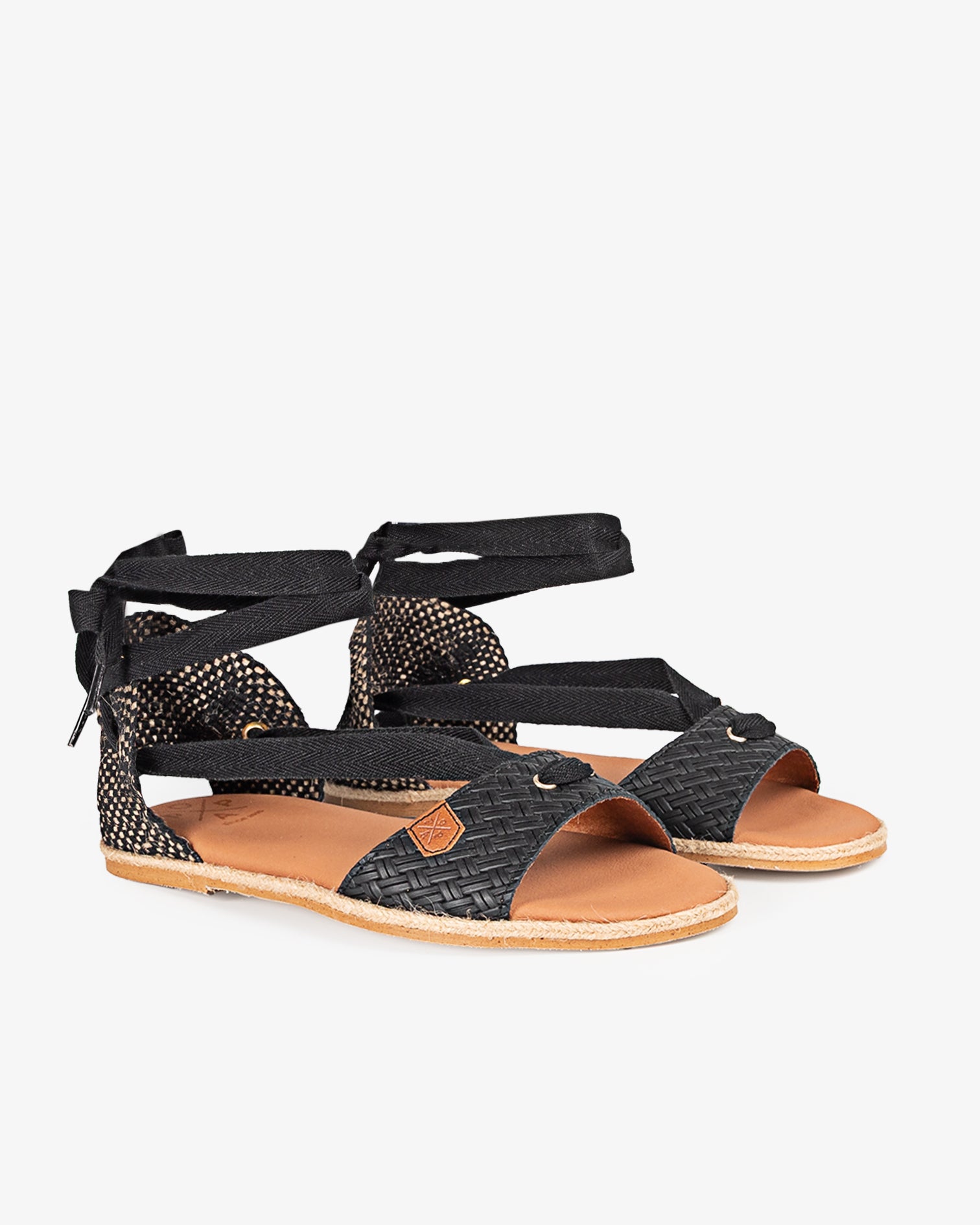 Menorquina Flat Capri Braided Black