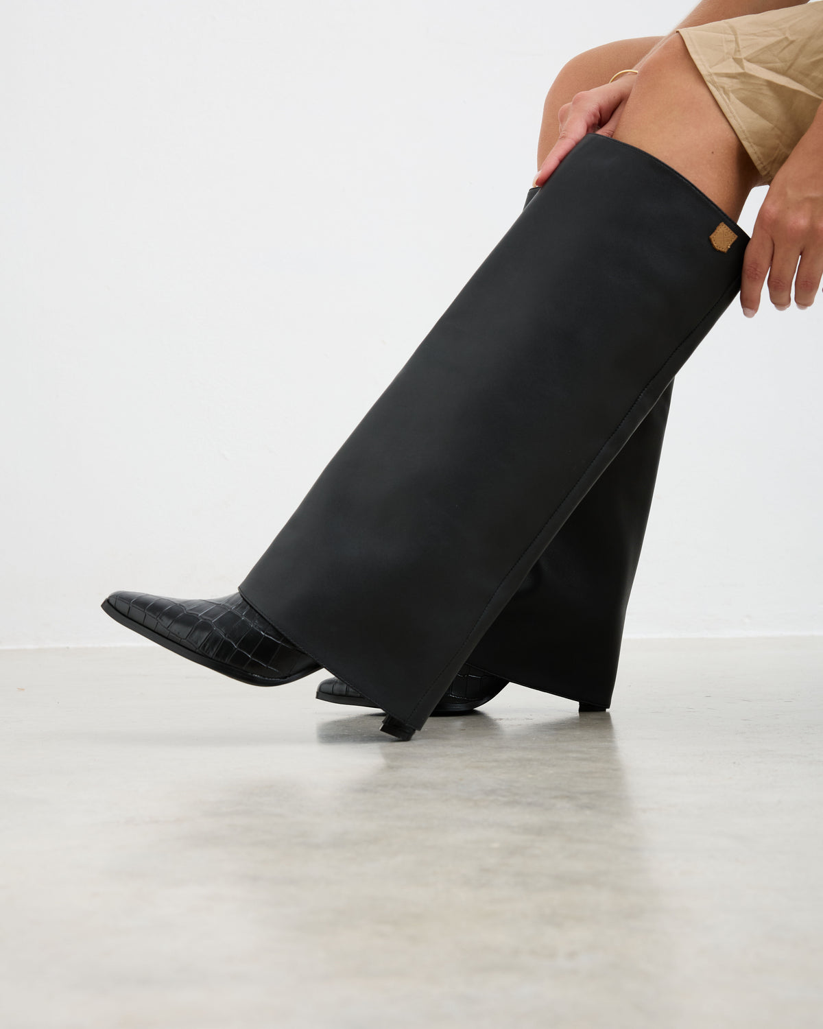 Bota Negra de Mujer Ouro