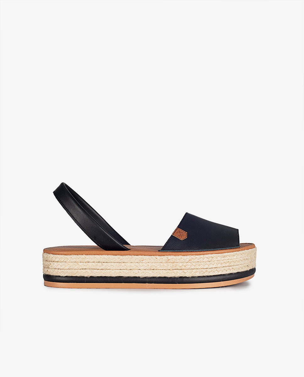 Plataforma Terço em Couro Preto Menorquina