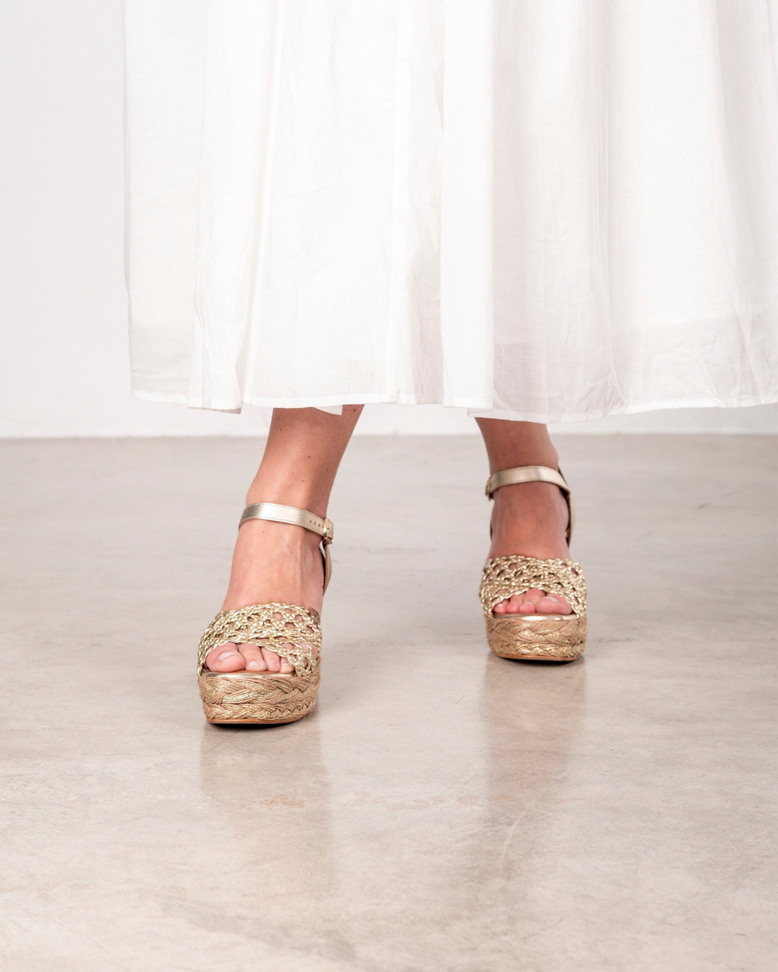 Cambury High Wedge Crochet Gold