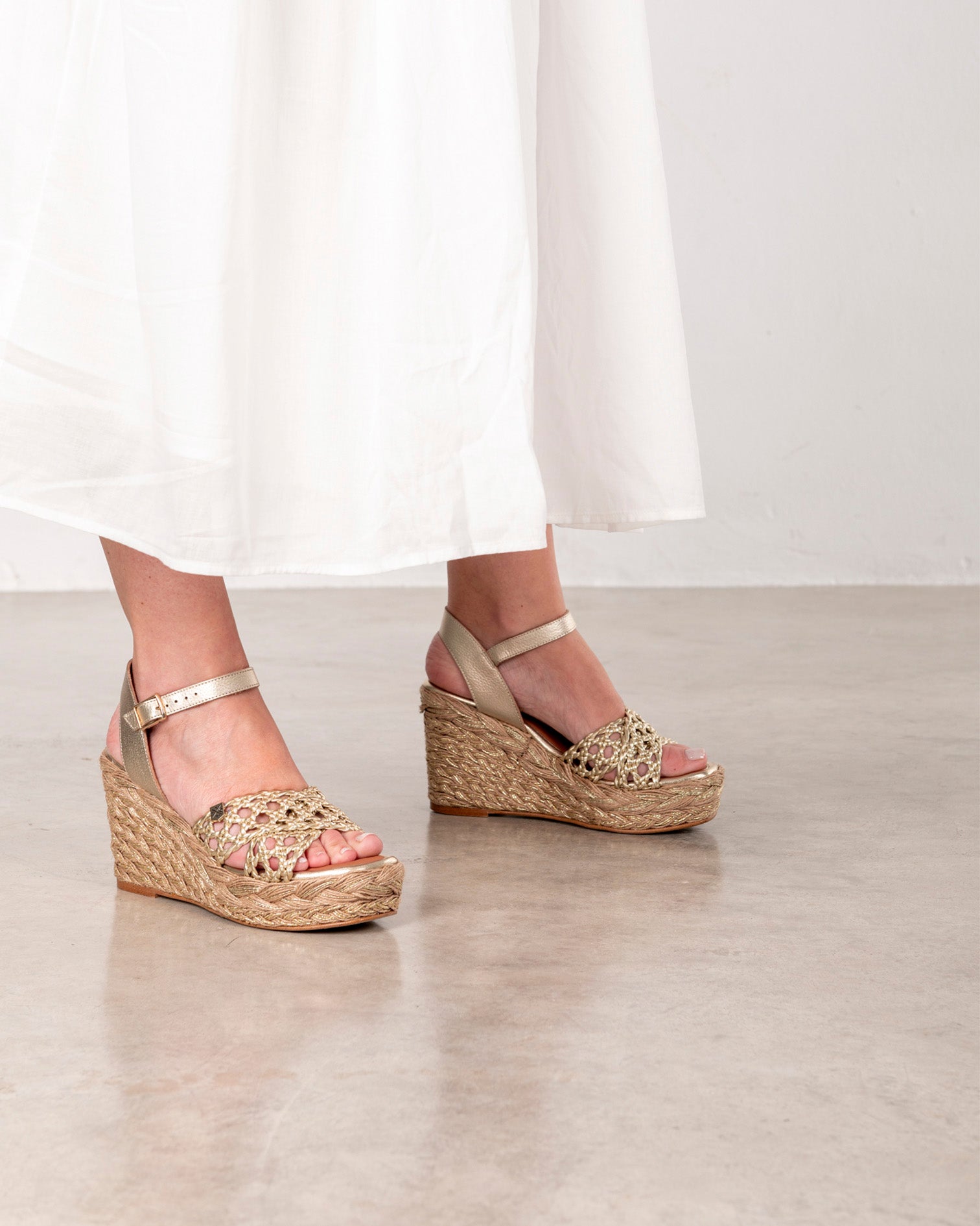 Cambury High Wedge Crochet Gold