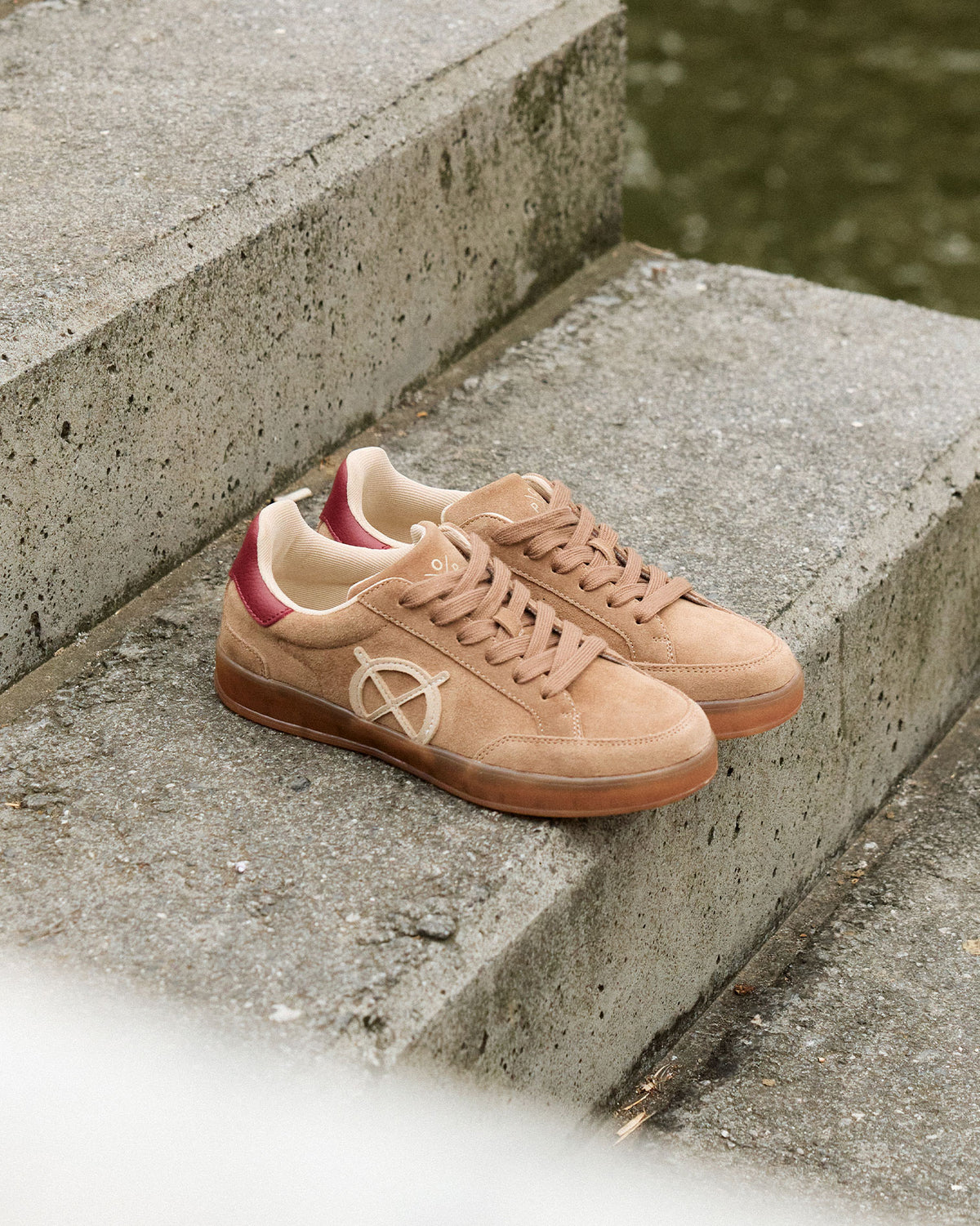 Zapatilla Beige de Mujer Ryen