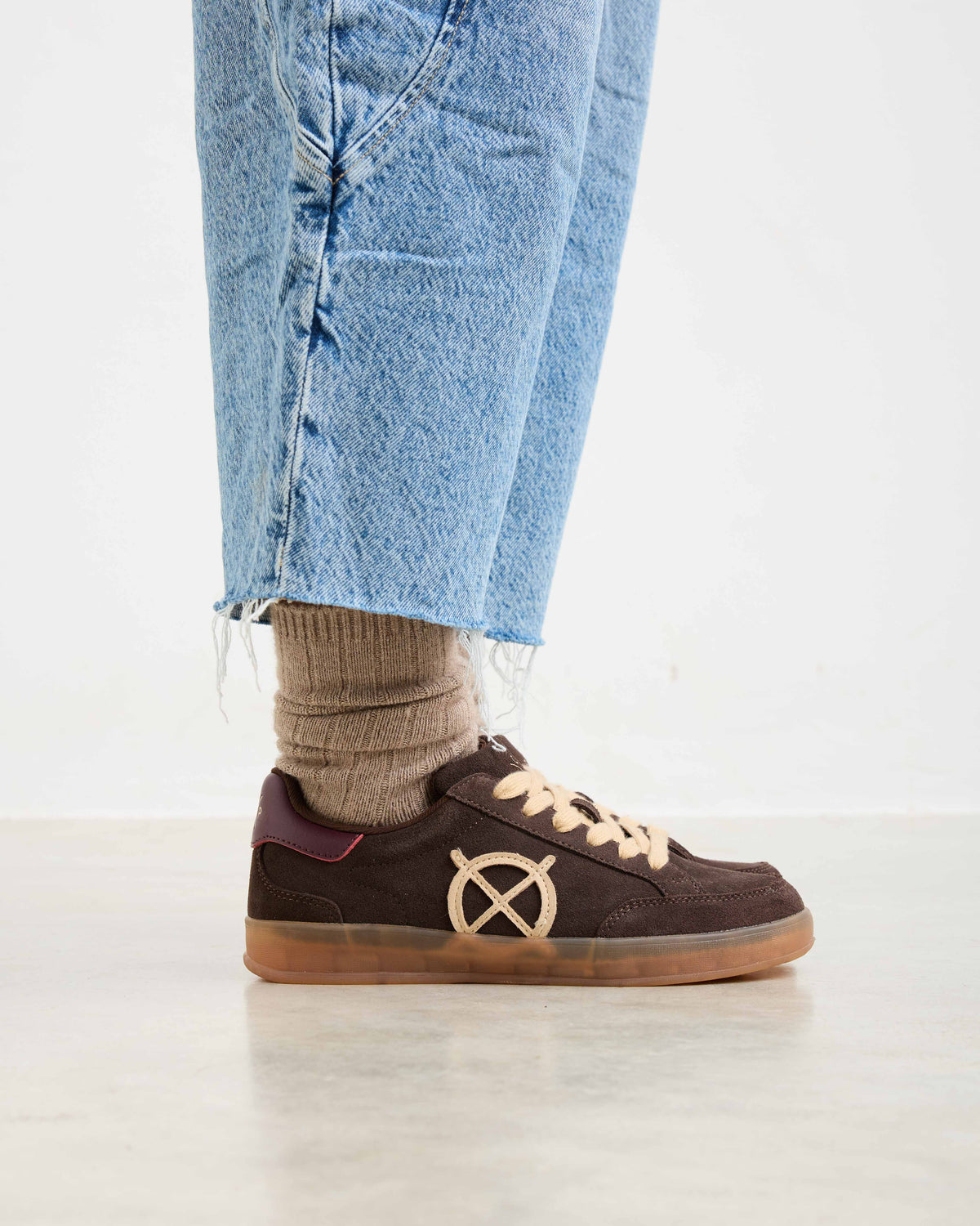 Zapatilla Marrón de Mujer Ryen