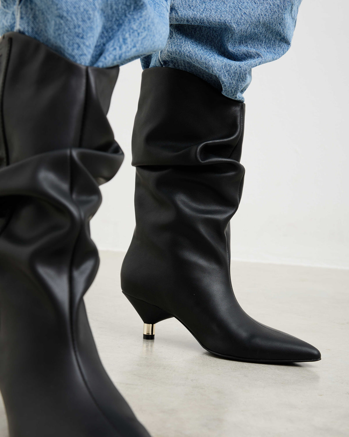 Bota Negra de Mujer Takayama Flecos