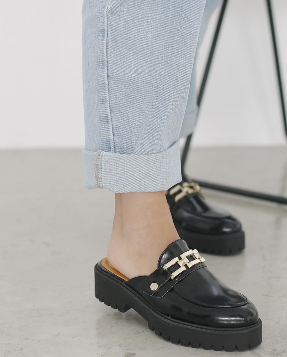 Mauna Black Leather Platform Mule