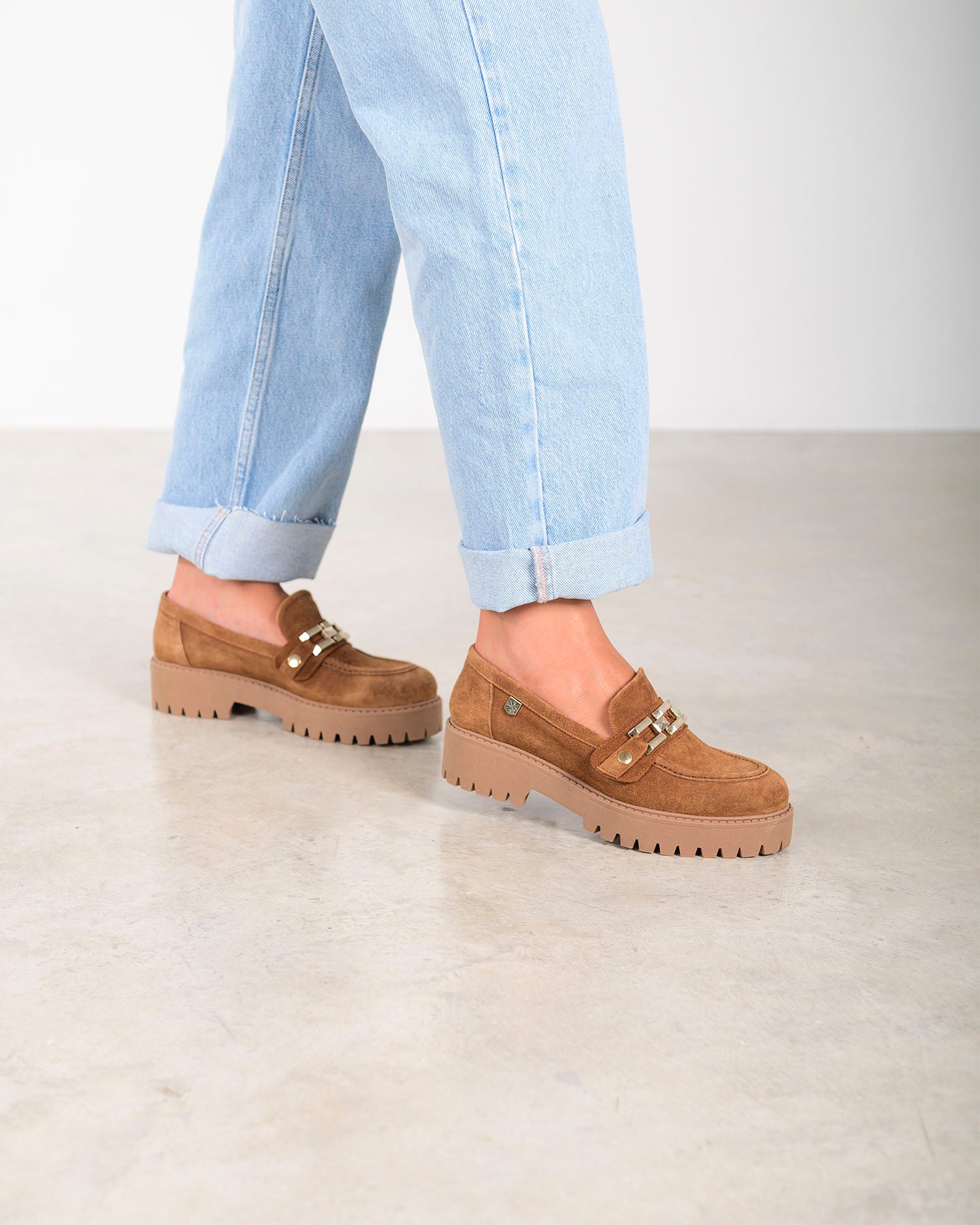 Ardosa Brown Leather Moccasin