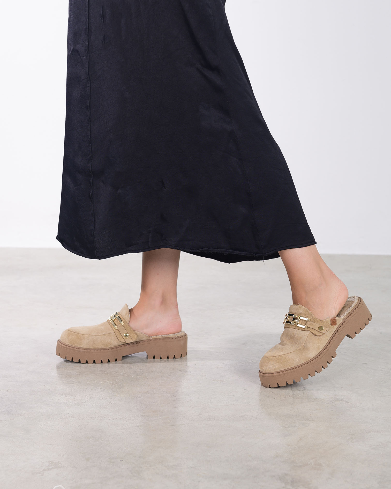 Mauna Beige Suede Platform Mule