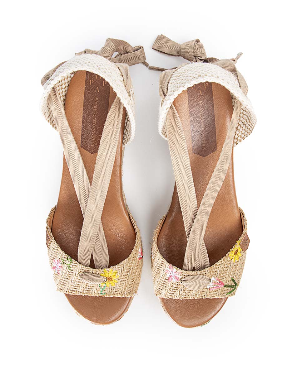Low Wedge Tied Valdes Laced Natural Embroidery